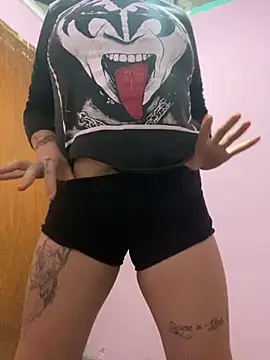 agathahoty online show from 10-28-25, 10:34