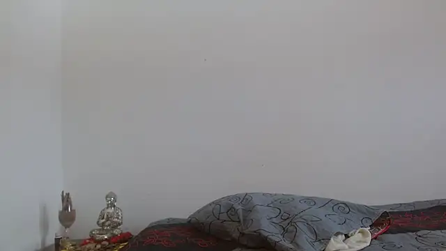 Snapshot of naiaratobon__ chatting on 03-25-26, 05:30 naiaratobon online show from 03-25-26, 05:30