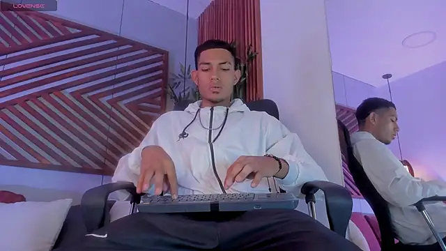 Snapshot of Adonis_WB chatting on 09-16-25, 07:48 Adonis WB online show from 09-16-25, 07:48