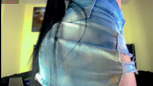 Snapshot of Eemily_- chatting on 10-08-25, 05:49 Eemily - online show from 10-08-25, 05:49