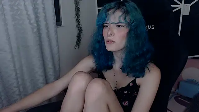 Snapshot of LITTLENAMI_ chatting on 10-10-25, 11:59 LITTLENAMI  online show from 10-10-25, 11:59