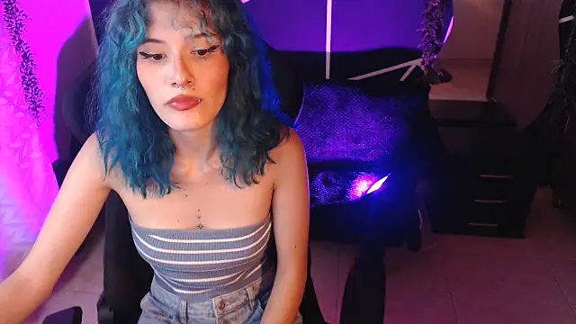 Snapshot of LITTLENAMI_ chatting on 10-18-25, 12:13 LITTLENAMI  online show from 10-18-25, 12:13