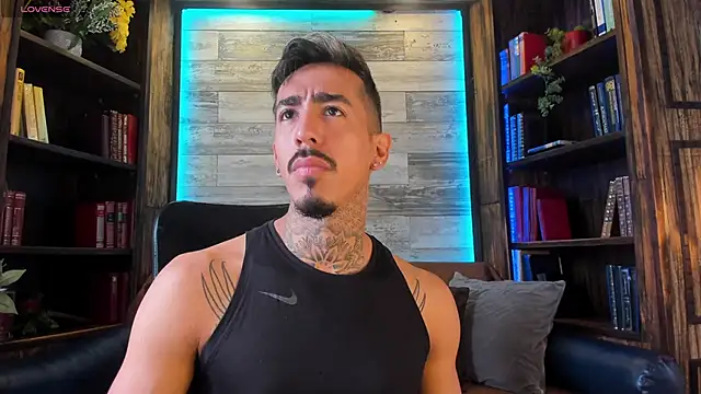 Donovan Desmond online show from 11-25-25, 08:20