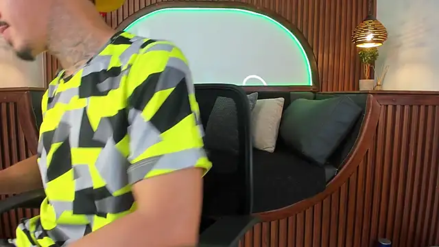 Donovan Desmond online show from 12-05-25, 07:32