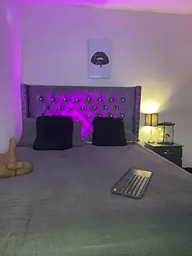 sofii escobar online show from 10-01-25, 03:34