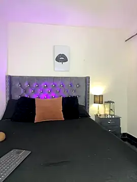 sofii escobar online show from 10-12-25, 05:39