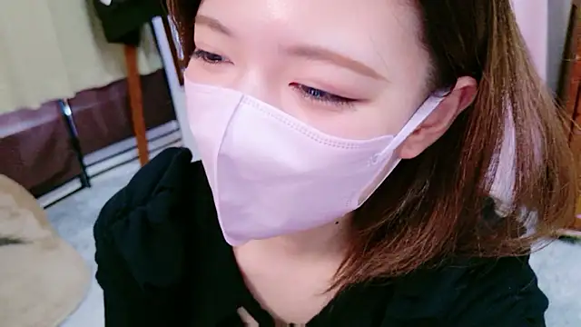 Azusa DoMybest online show from 05-19-26, 12:16