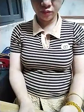 Snapshot of Mie_rose chatting on 04-25-26, 01:30 Mie rose online show from 04-25-26, 01:30