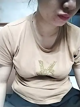 Snapshot of Mie_rose chatting on 04-27-26, 12:58 Mie rose online show from 04-27-26, 12:58