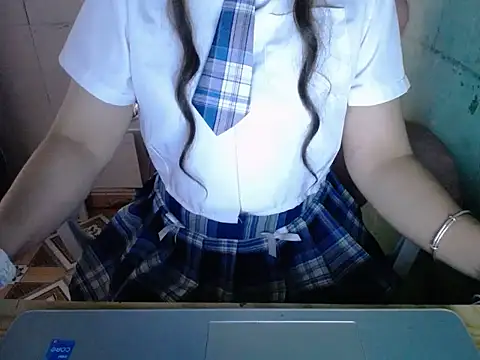 ahoa Tk online show from 04-18-26, 05:44