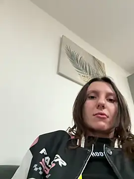 Snapshot of blissyboo123 chatting on 10-15-25, 06:52 blissyboo123 online show from 10-15-25, 06:52