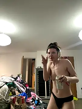 Snapshot of blissyboo123 chatting on 10-16-25, 07:15 blissyboo123 online show from 10-16-25, 07:15