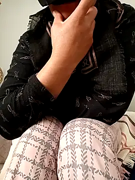 ezgi2545 online show from 11-21-25, 10:36