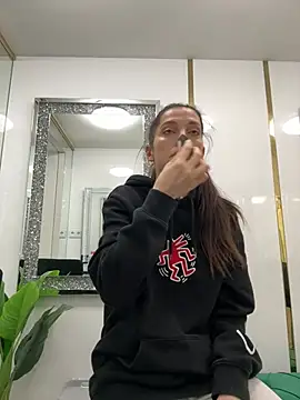 EllyLynn online show from 02-28-26, 07:26