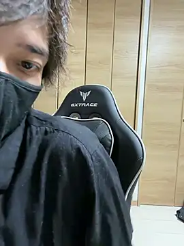 Snapshot of jiji9253 chatting on 02-24-26, 10:24 jiji9253 online show from 02-24-26, 10:24