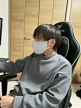 Snapshot of jiji9253 chatting on 03-12-26, 12:00 jiji9253 online show from 03-12-26, 12:00