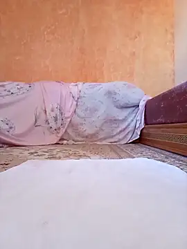 Snapshot of armanisexy chatting on 09-30-25, 10:53 armanisexy online show from 09-30-25, 10:53