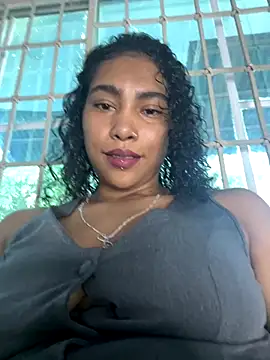 SophieD online show from 09-21-25, 12:40