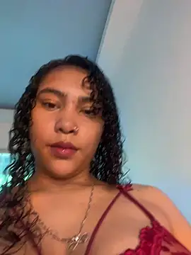 Snapshot of SophieD chatting on 07-02-26, 12:55 SophieD online show from 07-02-26, 12:55