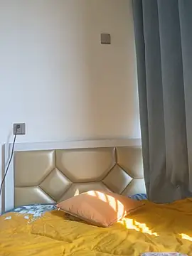 Mier-cn online show from 10-23-25, 02:33