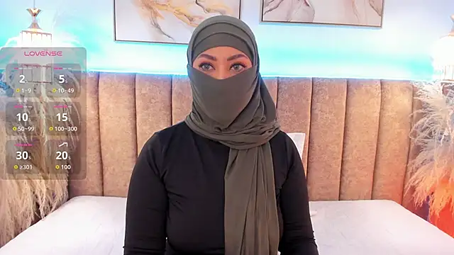 azza   online show from 10-22-25, 12:16