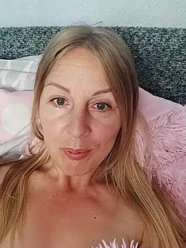 LunaSugarX online show from 09-21-25, 09:44