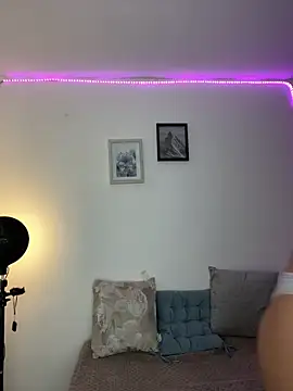 Nicolle swt online show from 03-18-26, 12:19