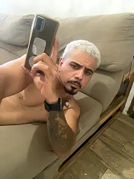 lordtbm1002 online show from 09-30-25, 04:23