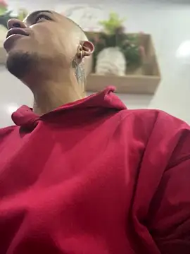 AlphaMasterXxx online show from 10-12-25, 12:09