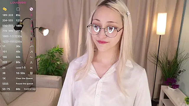 Snapshot of Marry_sharp chatting on 12-01-25, 09:09 Marry sharp online show from 12-01-25, 09:09