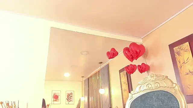 OliviGrace online show from 10-05-25, 01:15