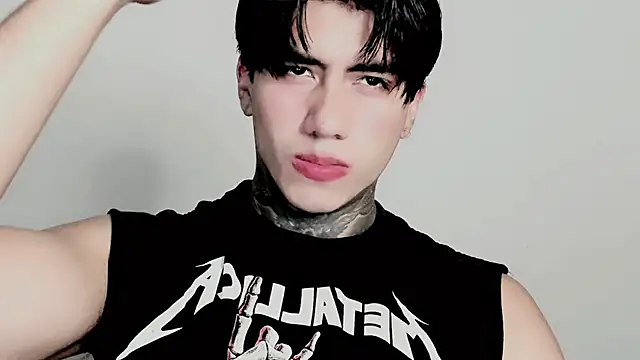 Snapshot of Alex_bdsmz chatting on 11-12-25, 11:03 Alex bdsmz online show from 11-12-25, 11:03