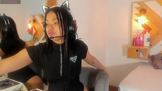 SoleneFontaine online show from 12-21-25, 05:31