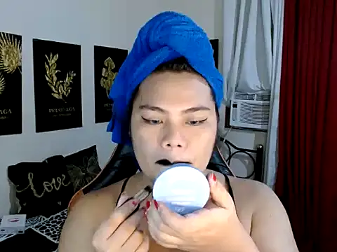 Snapshot of TSbrianaHugeCock chatting on 12-04-25, 05:32 TSbrianaHugeCock online show from 12-04-25, 05:32