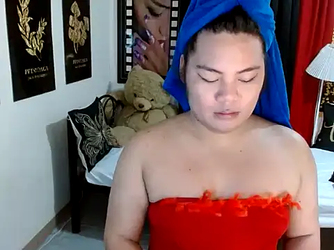 TSbrianaHugeCock online show from 05-26-26, 03:19