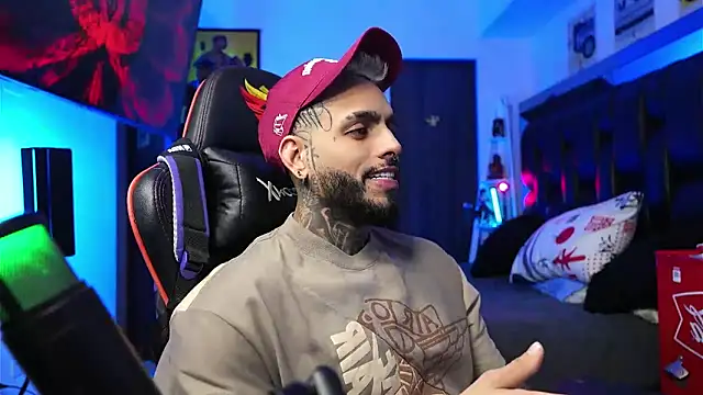 logan hugh8 online show from 02-05-26, 09:14