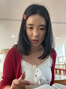 luluya1314 online show from 05-10-26, 05:23