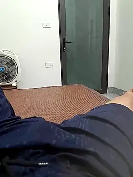 Snapshot of quoc85 chatting on 10-03-25, 02:47 quoc85 online show from 10-03-25, 02:47