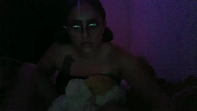 Snapshot of jenmarquez_ chatting on 10-30-25, 06:04 jenmarquez online show from 10-30-25, 06:04