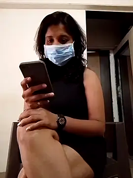 Love Foreverr12 online show from 10-15-25, 04:56