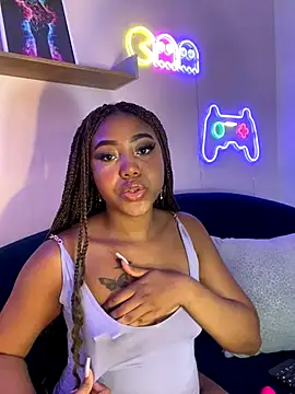 AngelaRoberts online show from 09-28-25, 04:56