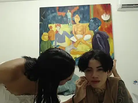 Snapshot of ParisAndVi chatting on 09-10-25, 02:22 ParisAndVi online show from 09-10-25, 02:22