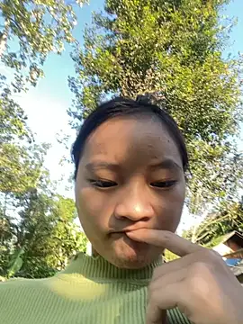   Nhug  05 online show from 10-05-25, 12:31