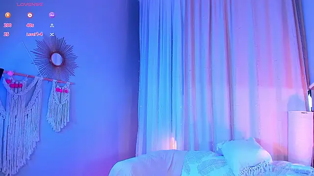 Snapshot of MilliMouse chatting on 02-17-26, 10:27 MilliMouse online show from 02-17-26, 10:27