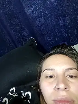 Snapshot of cloequeen15 chatting on 11-15-25, 10:26 cloequeen15 online show from 11-15-25, 10:26