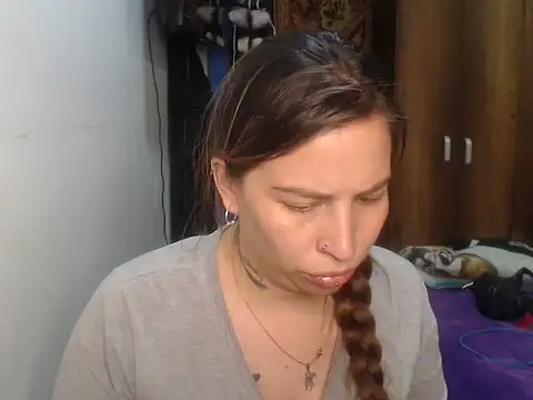 cloequeen15 online show from 03-13-26, 12:39