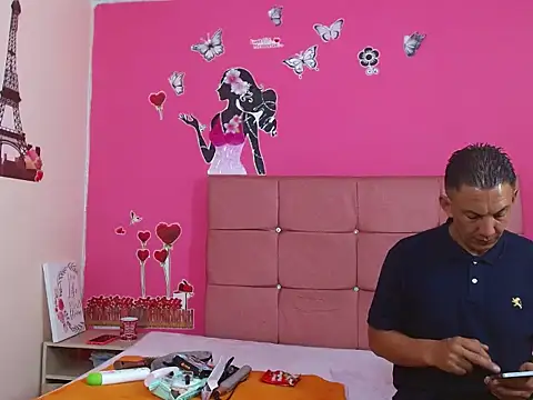 mollyandsam303av online show from 11-28-25, 04:04