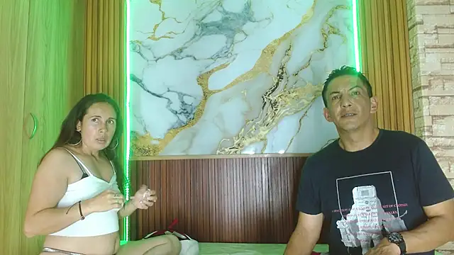 mollyandsam303av online show from 02-19-26, 10:39