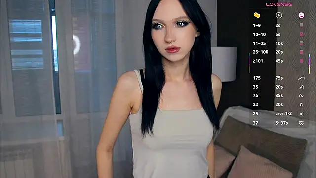 MalvinaKroening online show from 09-28-25, 04:51