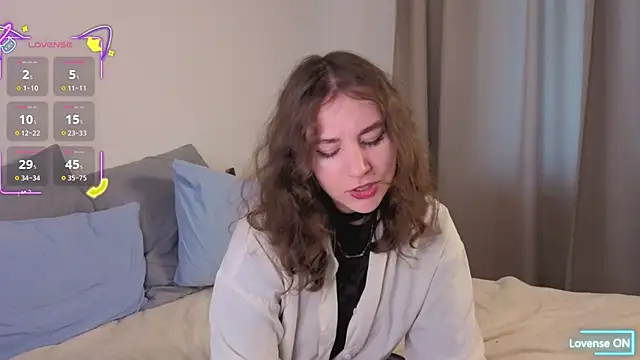 JoanMurphy online show from 10-19-25, 01:01